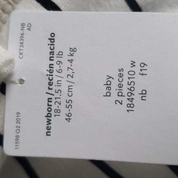 Carter's new born Halloween Mummy bodysuit - Picture 5 of 5